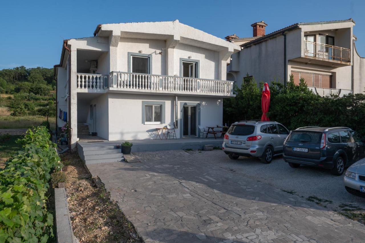 Marina'S Apartments Ражанац Экстерьер фото