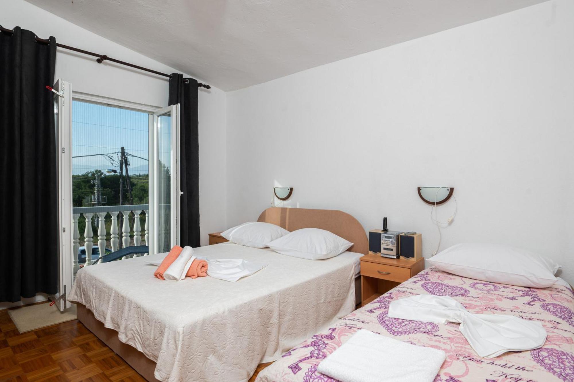 Marina'S Apartments Ражанац Номер фото